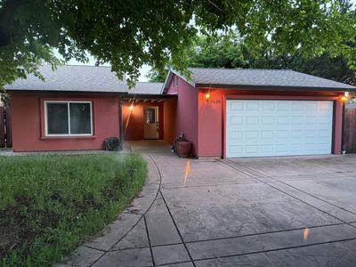 5528 Eagle View Way