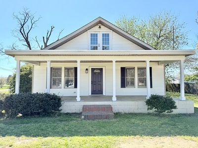 939 Hinton Waters Ave