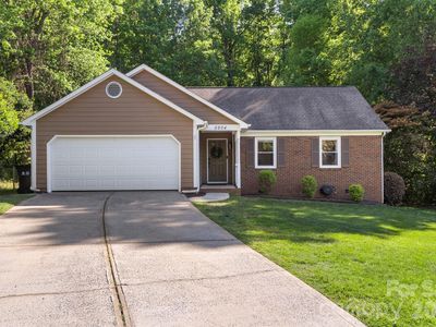 5904 Scots Bluff Dr