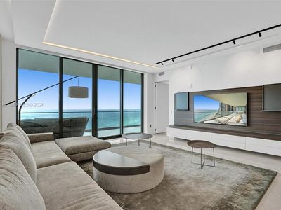 18975 Collins Ave #2001