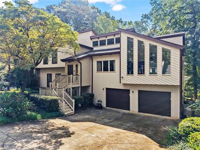 1563 Sandpoint Dr NE