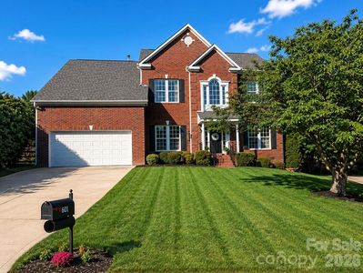 601 E Cheval Dr