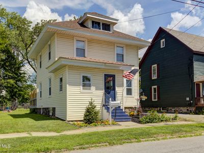 13 Newman Street