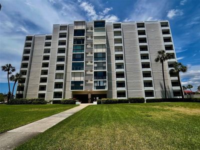851 Bayway Blvd APT 405