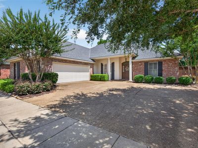 6121 Fern Ave Unit 116