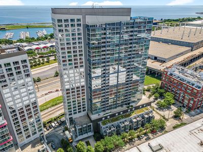 1901 S Calumet Ave Unit 909