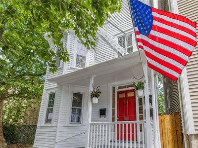 28 Young St #3