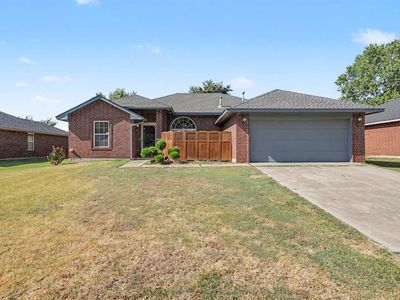Property at 413 Bent Tree Rd, Noble, OK