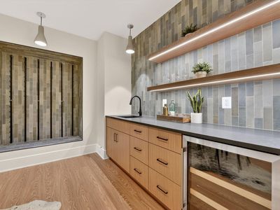 Modern Farmhouse - Curb Appeal That Stops You Plan, PCI - 20854