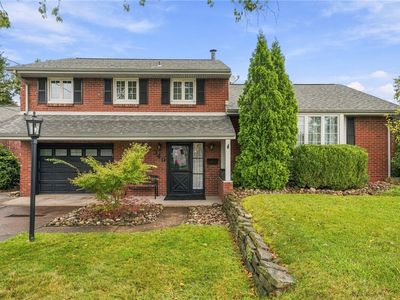 349 Grove Dr
