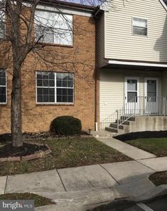 703 Woodchip Rd