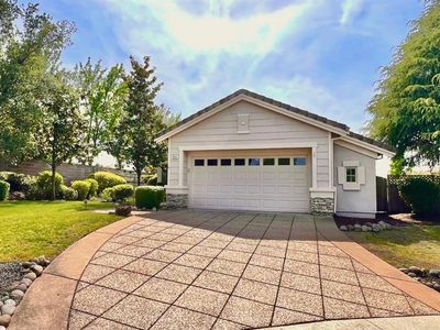 886 Meadowhill Ct