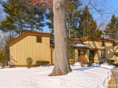 1041 Heritage Village #A