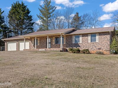 242 Mohawk Cir