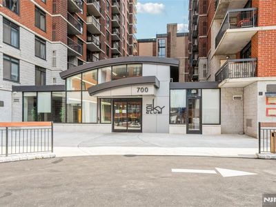 700 1st St #15RS