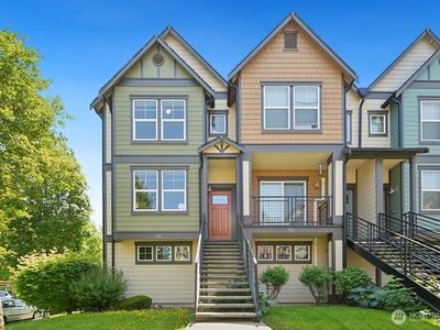 7121 Shinkle Place SW