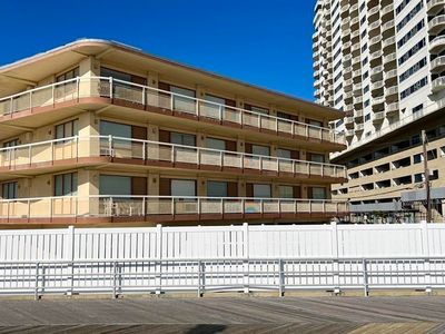 108 S Montpelier Ave APT 210