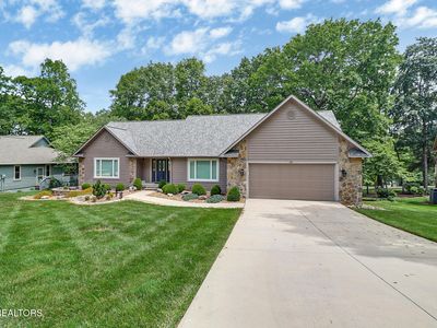 109 Huntington Dr