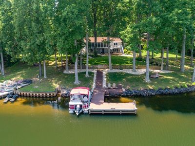 280 Lake Caroline Dr