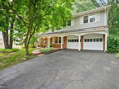 8104 Chivalry Rd