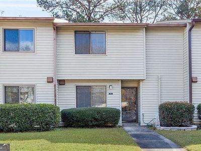 1000 Country Ct