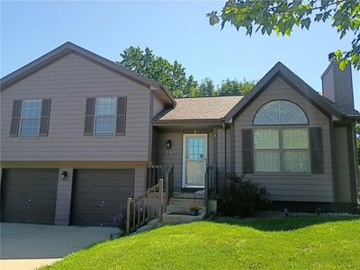 205 Apple Valley Pkwy