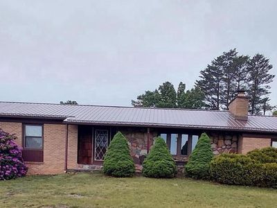 1085 Frosty Hollow Rd