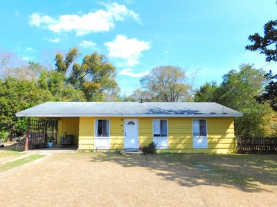 Property at 761 S Madison St, Quincy, FL