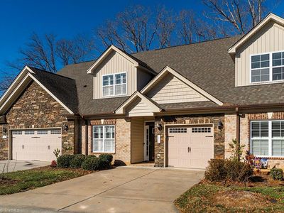 2022 Chandler Village Dr