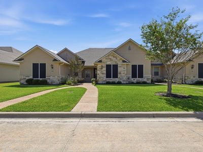3810 Blackhawk Ln
