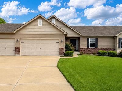 13 Stone Bridge Ct