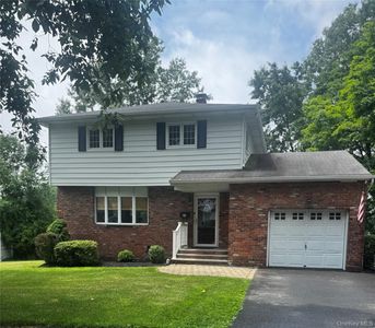 24 Fairview Lane
