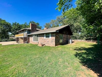 1300 N Pecan Rd