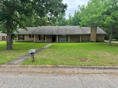 1504 Robinhood Ln