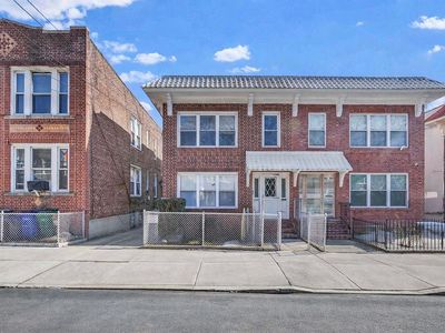 23-27 28th St #3