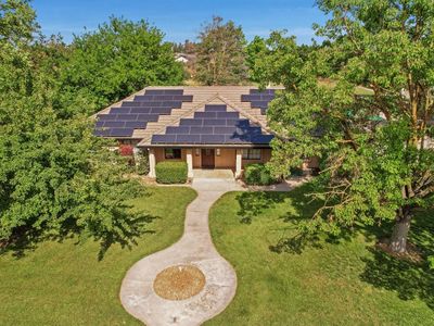 25292 White Fence Ct