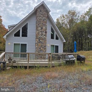 62 Johnson Ln