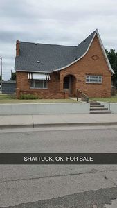 702 S Main St