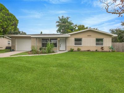 1801 CARLTON DRIVE
