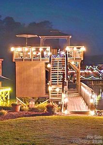 734 Pinehaven Dr