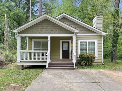 Property at 1903 Chattahoochee Pl, East point, GA