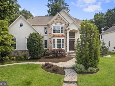 35 Stanwyck Rd