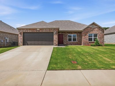 1210 Mae Ln