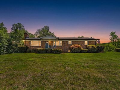 13767 Crest Hill Rd