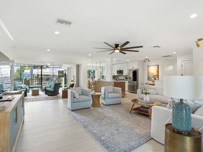 4833 Regal DR