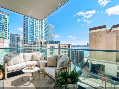 20 Newport Pkwy APT 908