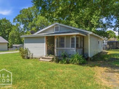 Property at 8 Locust St, Mayflower, AR