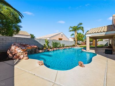 7015 Wild Wave Dr