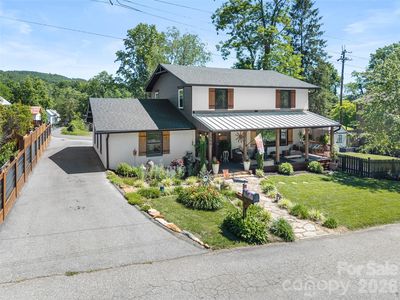 154 White Oak Ln