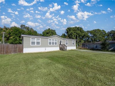 Property at 899 E Victoria Ln, Holder, FL